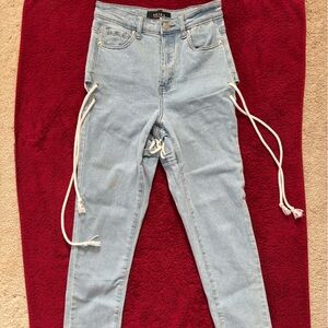 AKIRA Light Blue Skinny Jeans